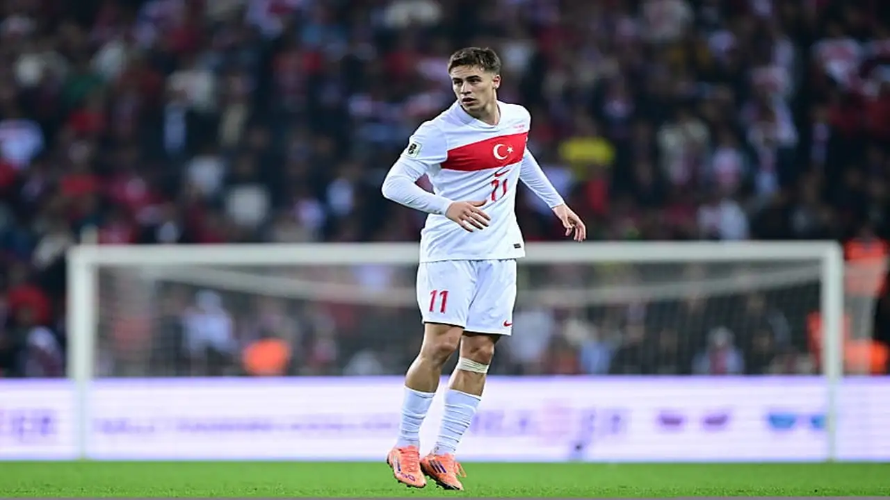 لقطة مثيرة.. هاتف كنان يلدز يتصدر حديث الجماهير بعد قمة يوفنتوس الأوروبية